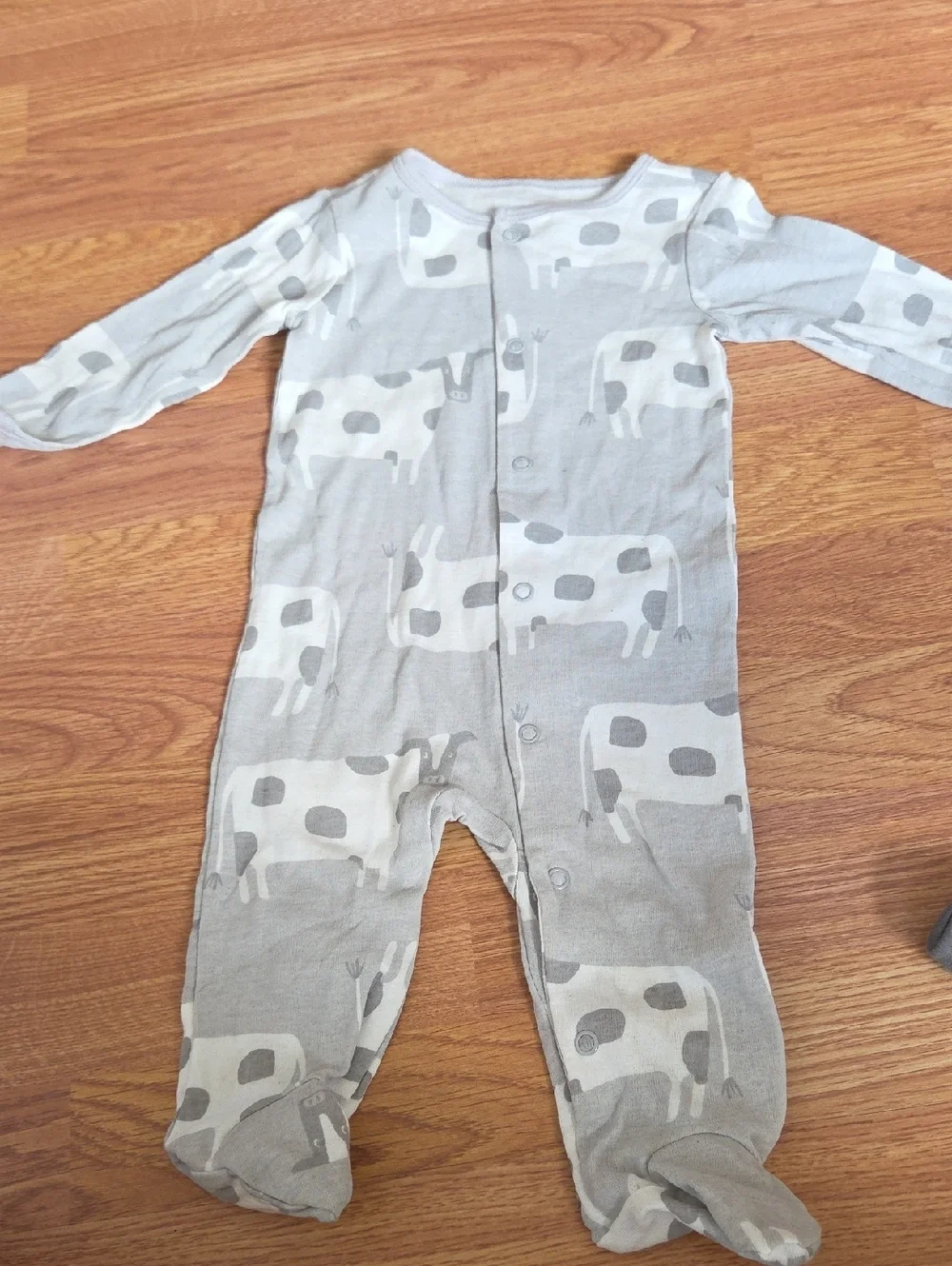 Carter's 6 Months Neutral Cow Bodysuit Footie and Pants 2pc Gray Farm New